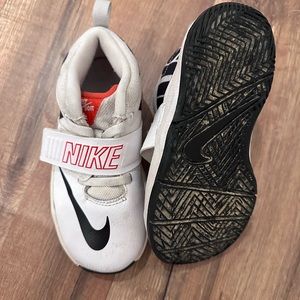 Boys size 10 c shoes